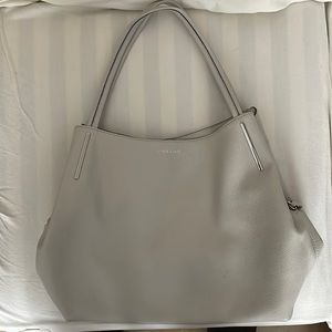 Leather shoulder bag